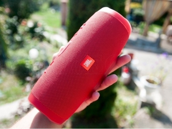 Wireless Speaker - JBL Charge 3 4