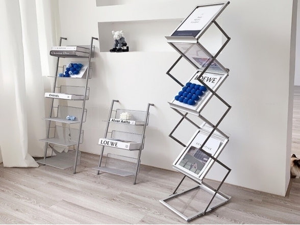 Booklet stand ZigZag A4 8