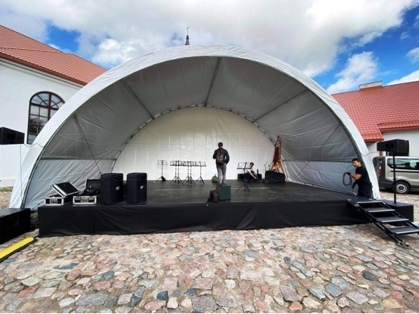 Stage rental (10x5, Arched) 2